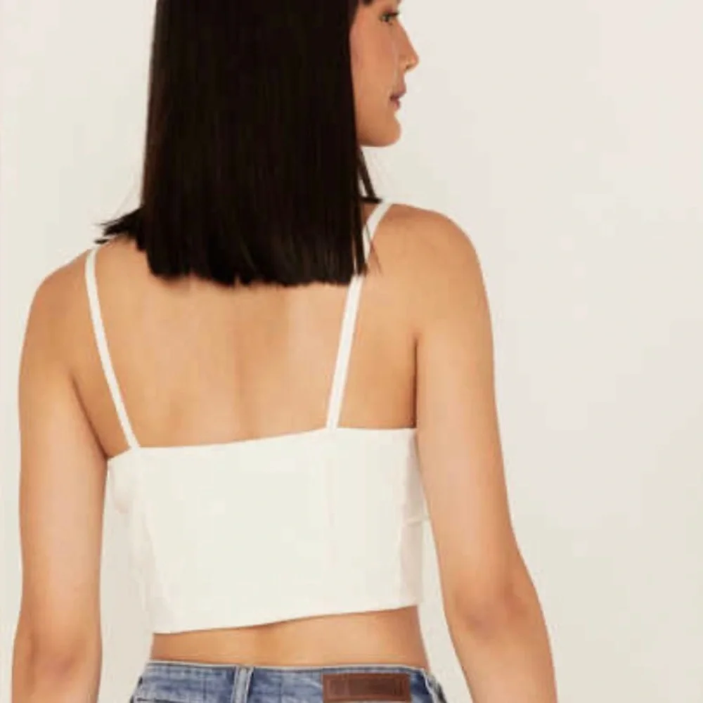 FREE PEOPLE WHITE HAVE MY HEART CROPPED TANK TOP sz. M NWT